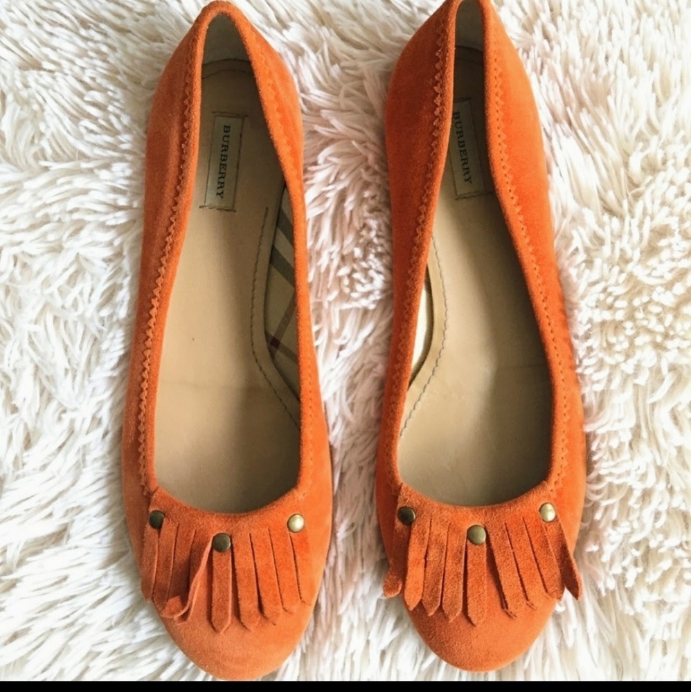 🏇 Women's Burberry Suede Fringe Flats🏇